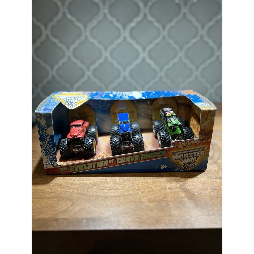 Hot Wheels Monster Jam Evolution Of Grave Digger 3 Pack 2007  25th Anniversary